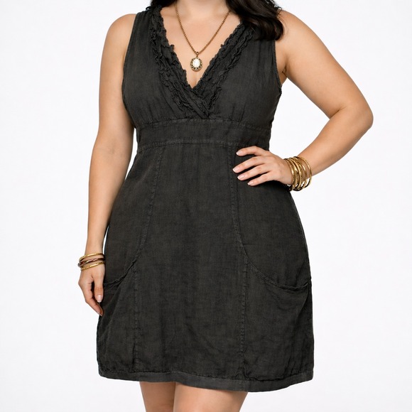 M Made In Italy Dresses & Skirts - Made in Italy Midi Dress Women's Size L/XL Black Ruffle V-Neck Patch Pockets